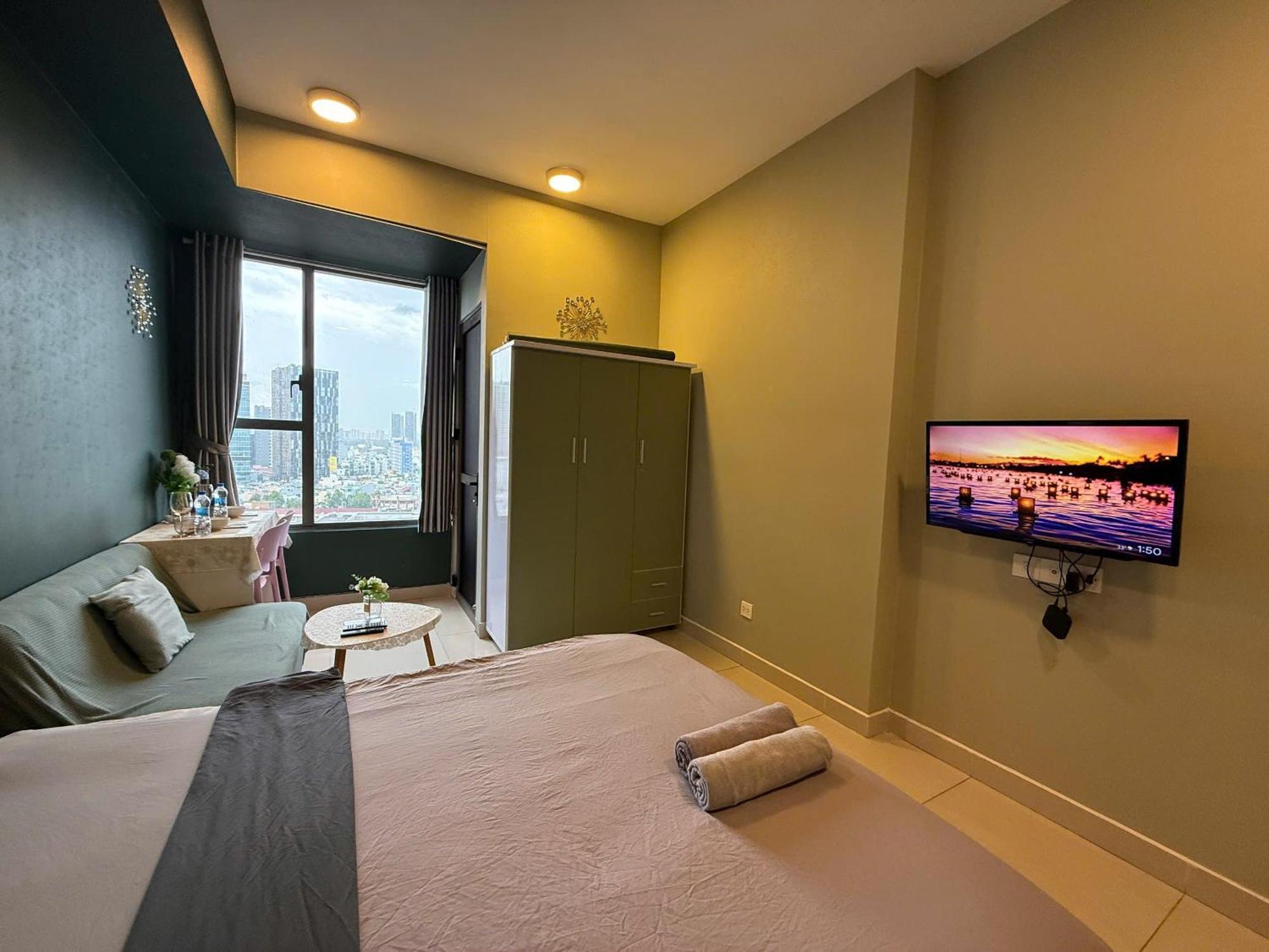 Saigon - Infinity Pool Apartment *